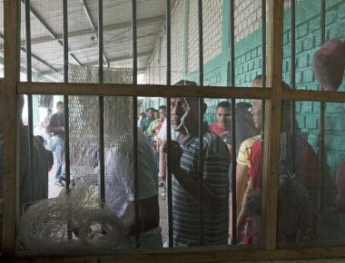 Απόδραση 20 και πλέον μελών διαβόητης συμμορίας από φυλακή στην Ονδούρα